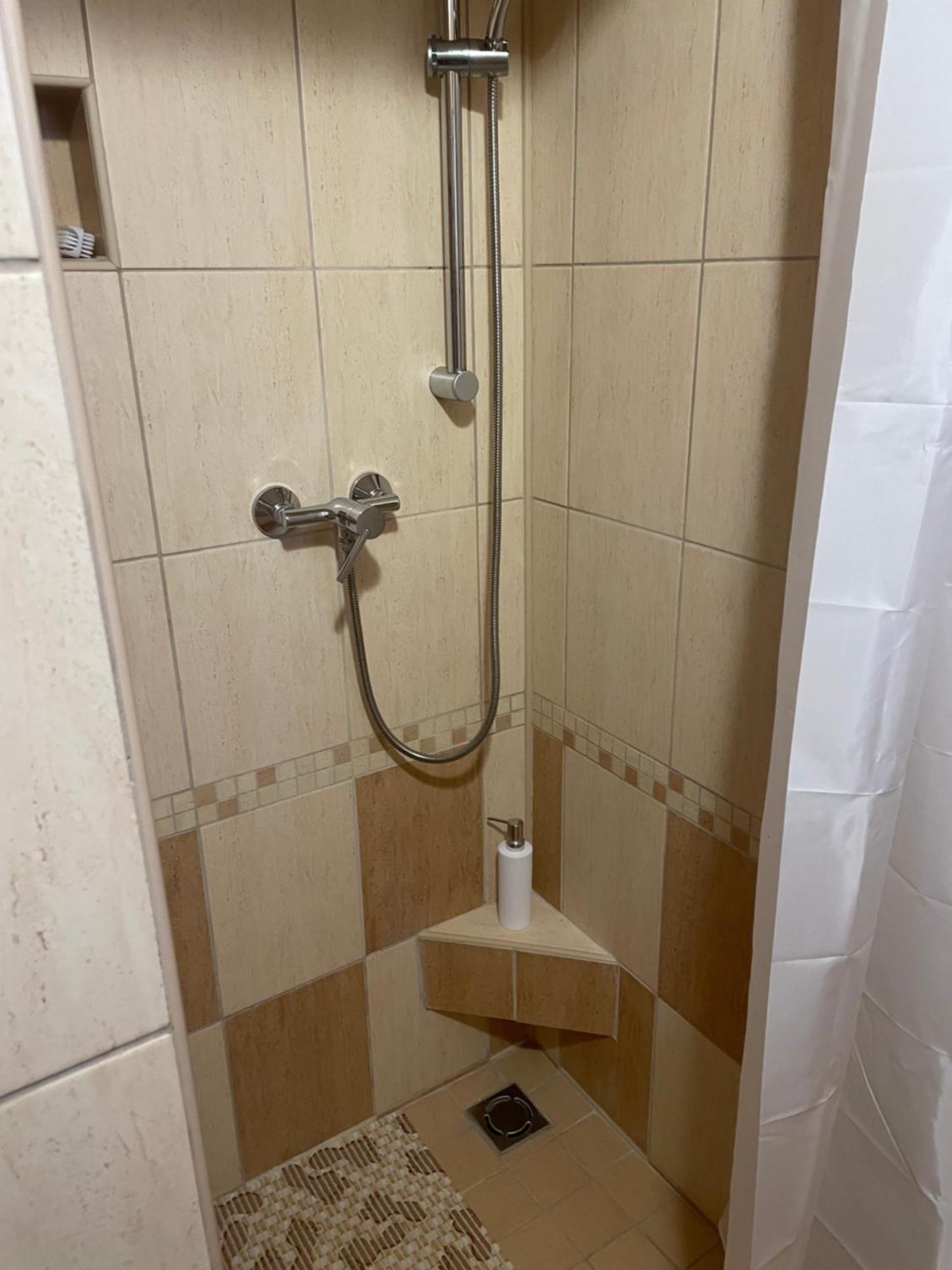 Platan Apartman Marcali ภายนอก รูปภาพ